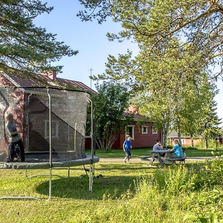 Yllaeksen Yoepuu Villa Akaslompolo Ngoại thất bức ảnh